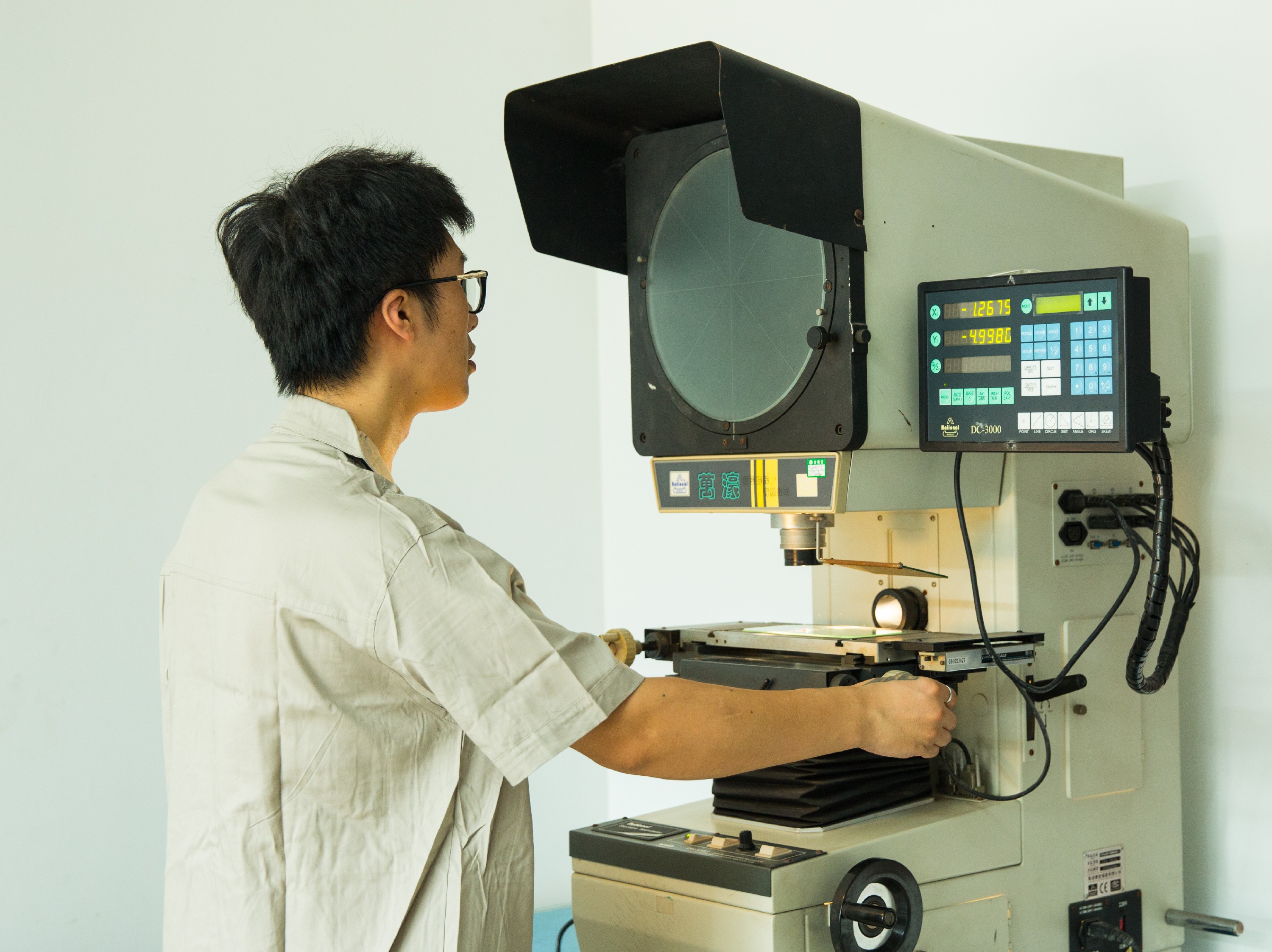 絕緣同芯度測試現(xiàn)場2M8A0910.jpg